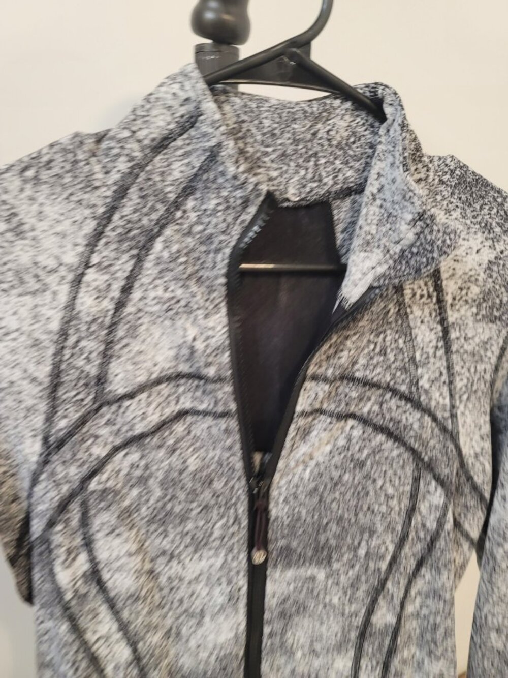 Lululemon Define Jacket Luon Spray Jacquard White Black Contour Stretch Sz 10 - Picture 3 of 7